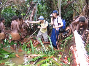 Papua-Kombai-kmen stromových lidí